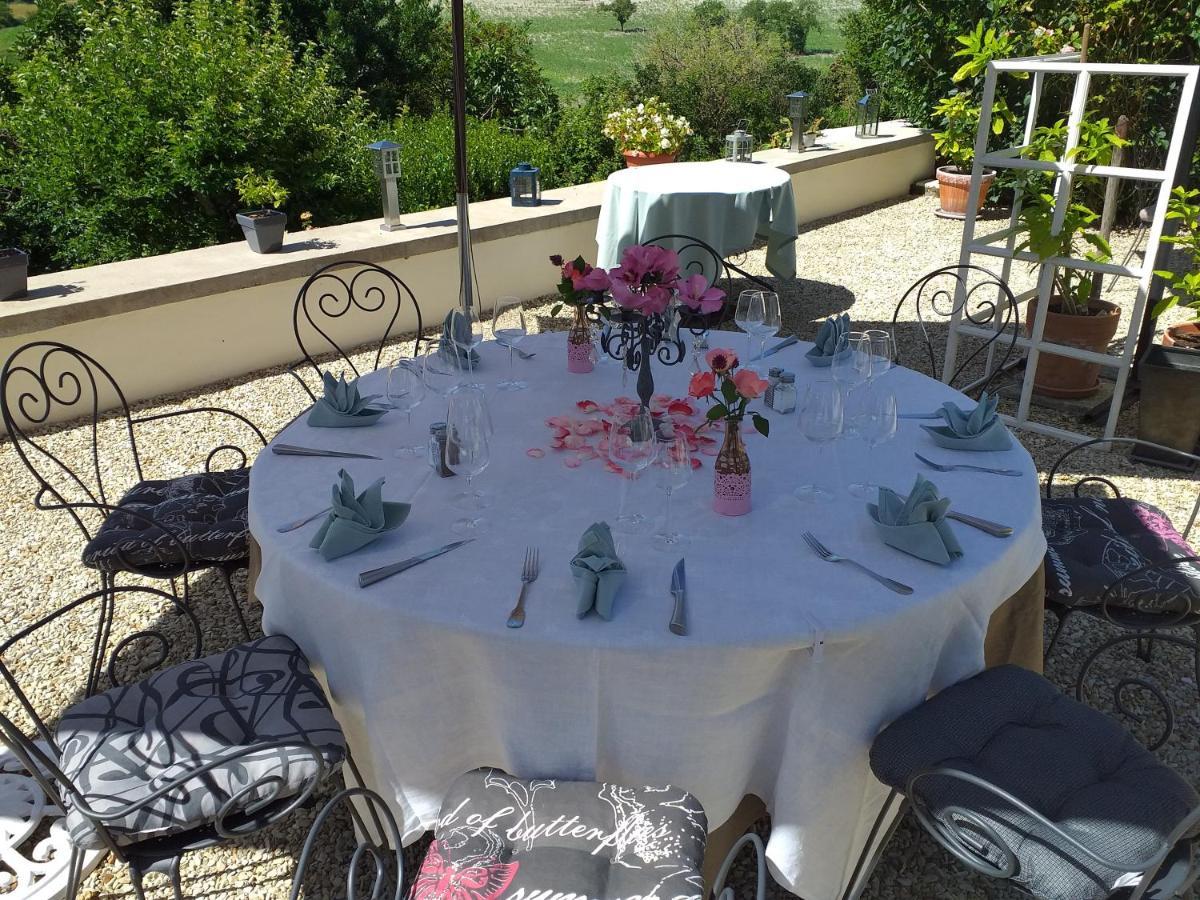 Montismaurelli Bed & Breakfast Montmoreau Exterior foto